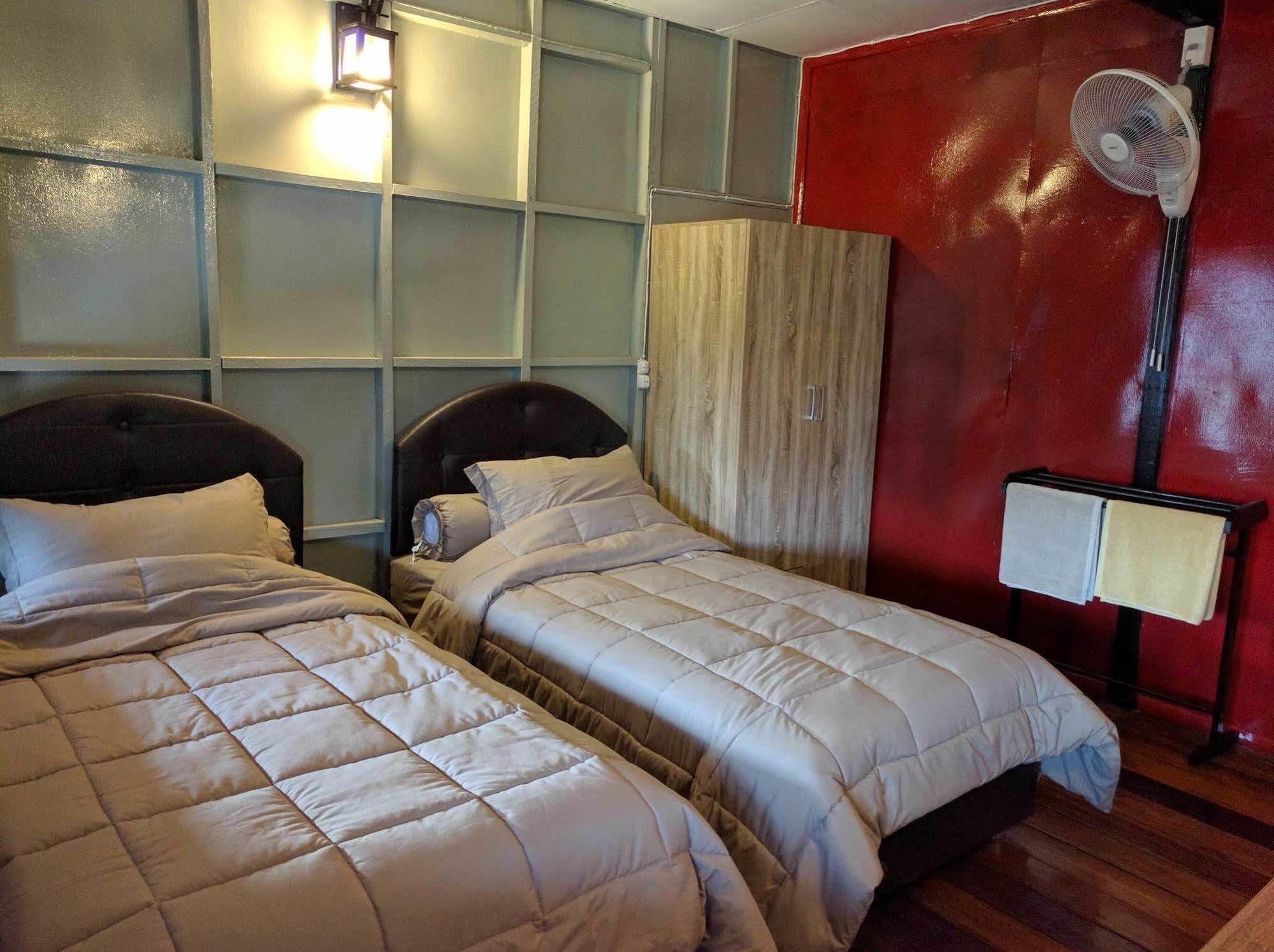Funky Box Hostel Chiang Khong Esterno foto