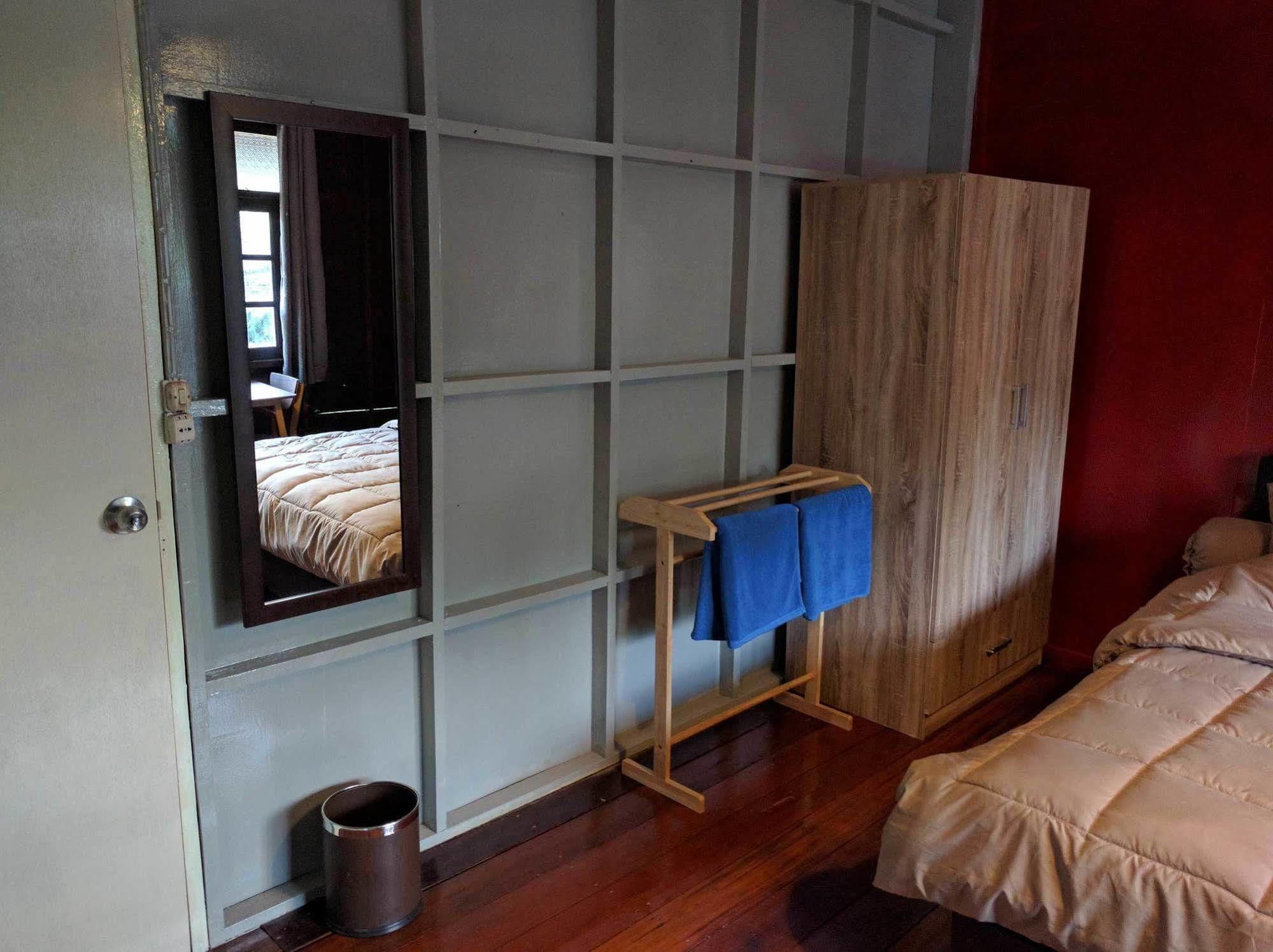 Funky Box Hostel Chiang Khong Esterno foto